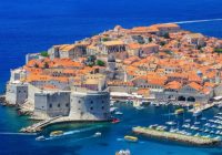 Dubrovnik in traghetto  da Bari